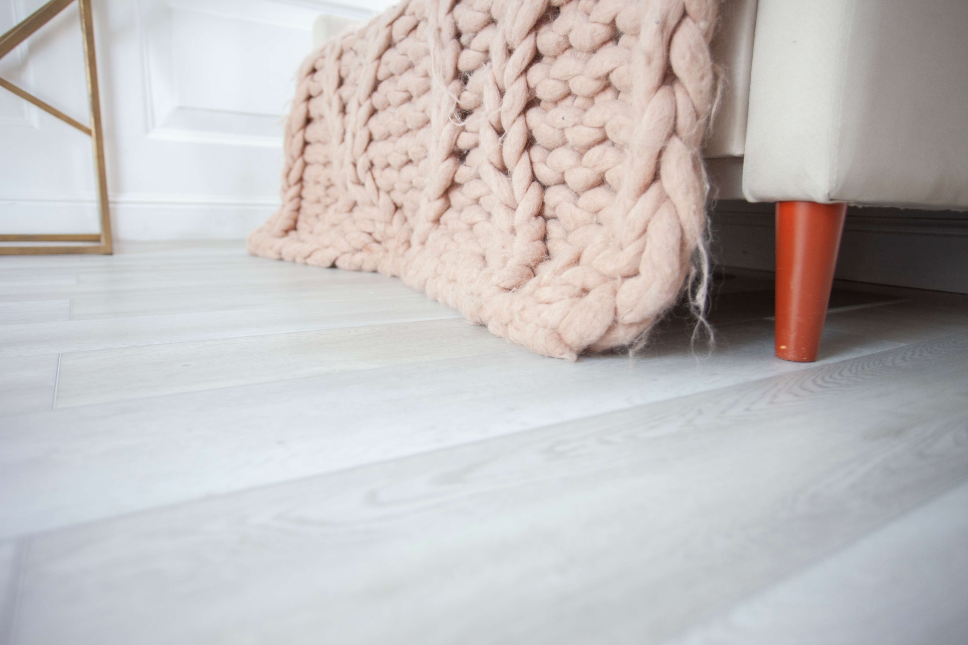 SPC ламинат «Damy Floor» Дуб Зимний (1220*180*4 мм) — купить в Орле