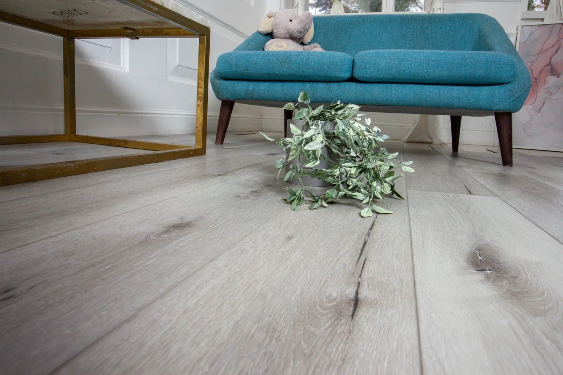 Усовершенствованная кварц-виниловая плитка «Damy Floor» Дуб Классический Серый (1227*187*2,5 мм) — купить в Орле