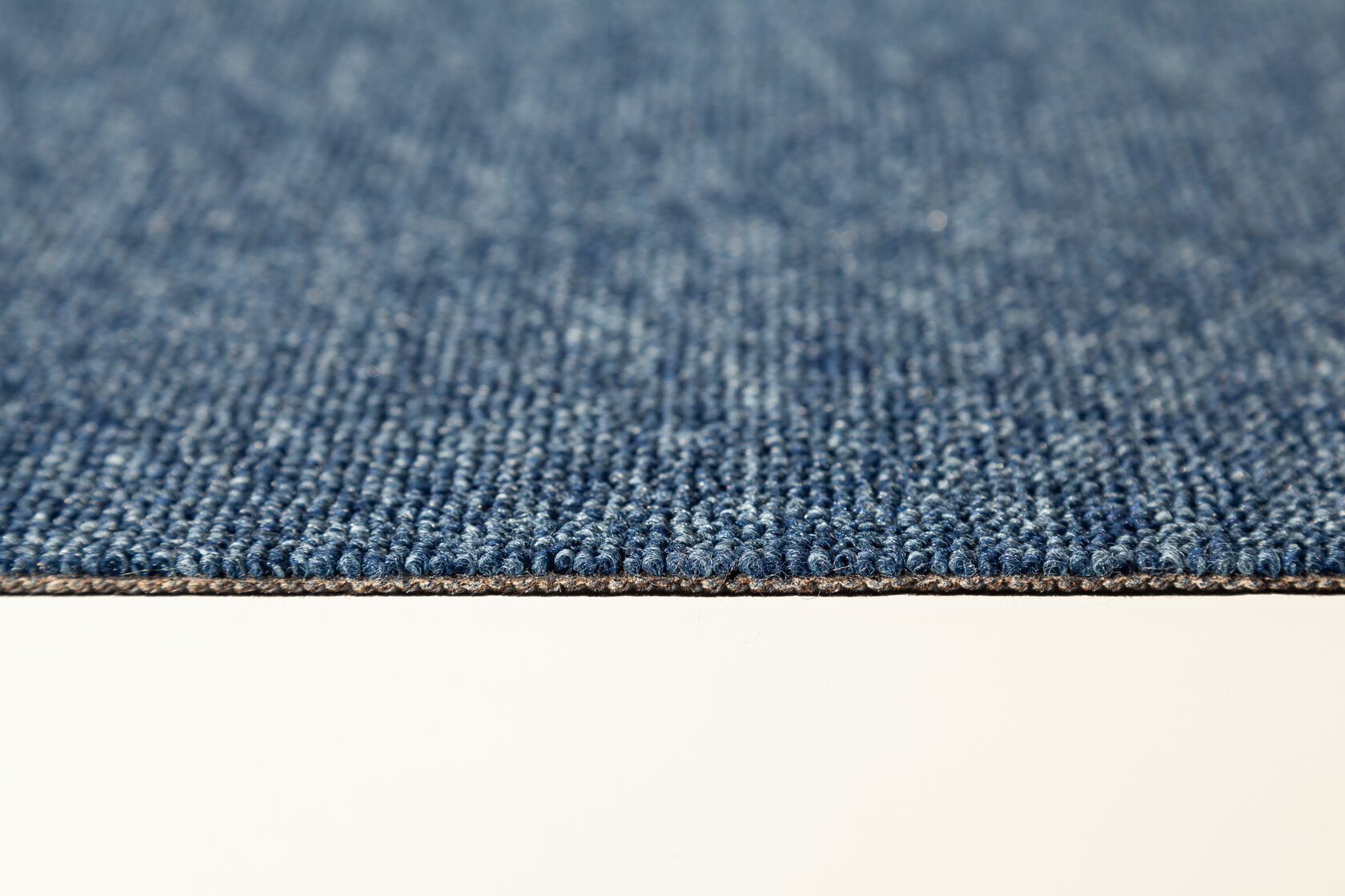 Ковровая плитка "Bonkeel" Space Blue (500*500*5,9 мм) — купить в Орле